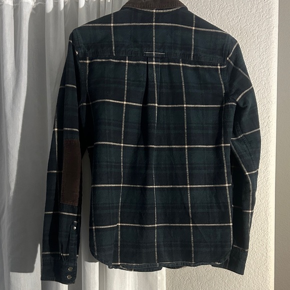 Eddie Bauer Women’s Plaid Button-Up Shirt with Accents - Picture 4 of 6